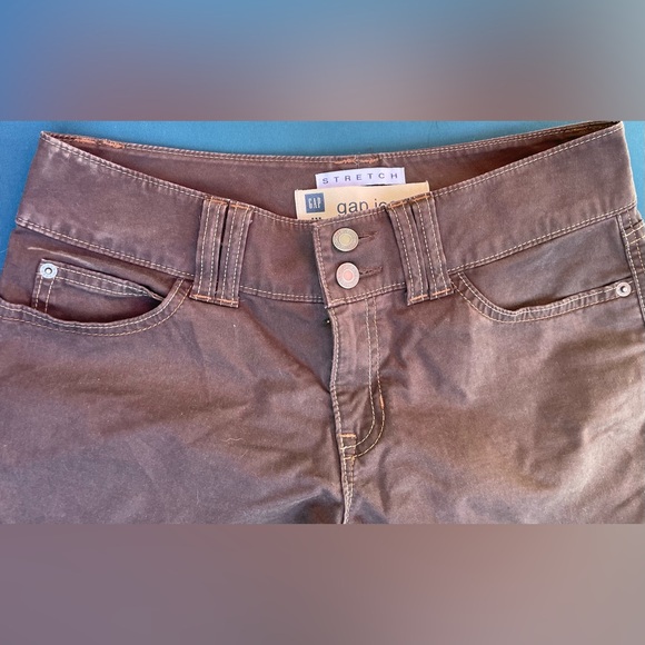Women's GAP Stretch 5 Pocket Chocolate Color Capris Size 4 - Picture 2 of 11